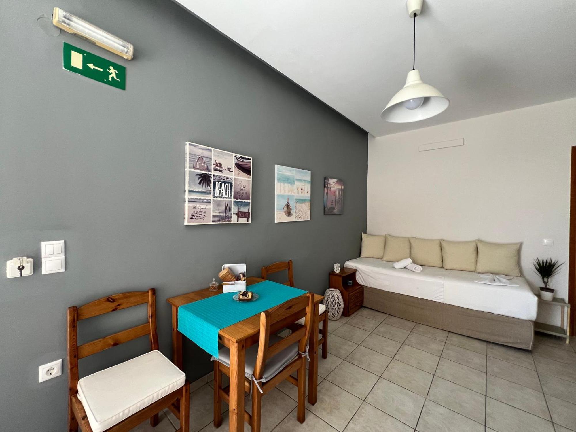 Artemis Rooms Two Steps By The Sea Platanés Exteriér fotografie