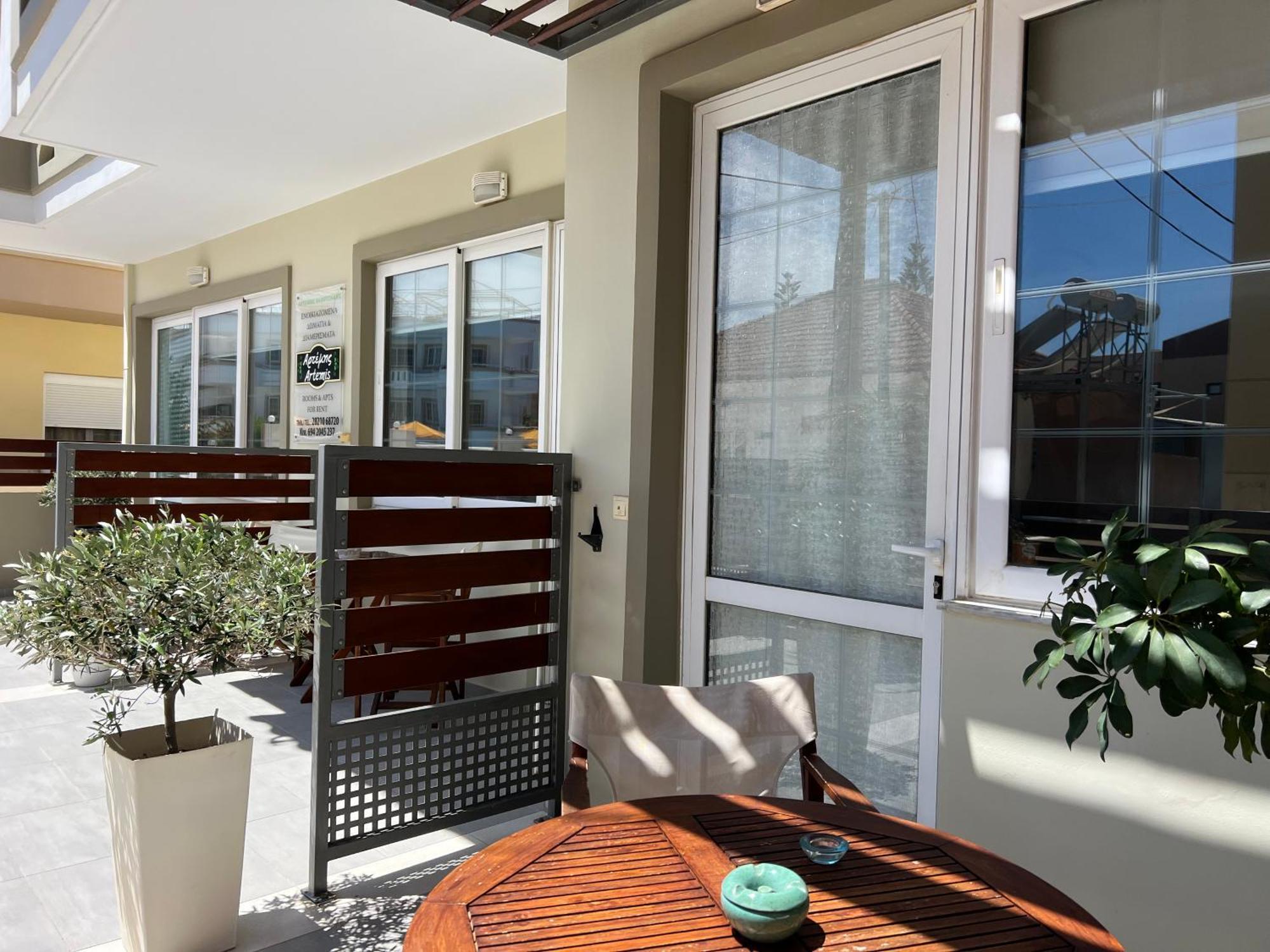 Artemis Rooms Two Steps By The Sea Platanés Exteriér fotografie