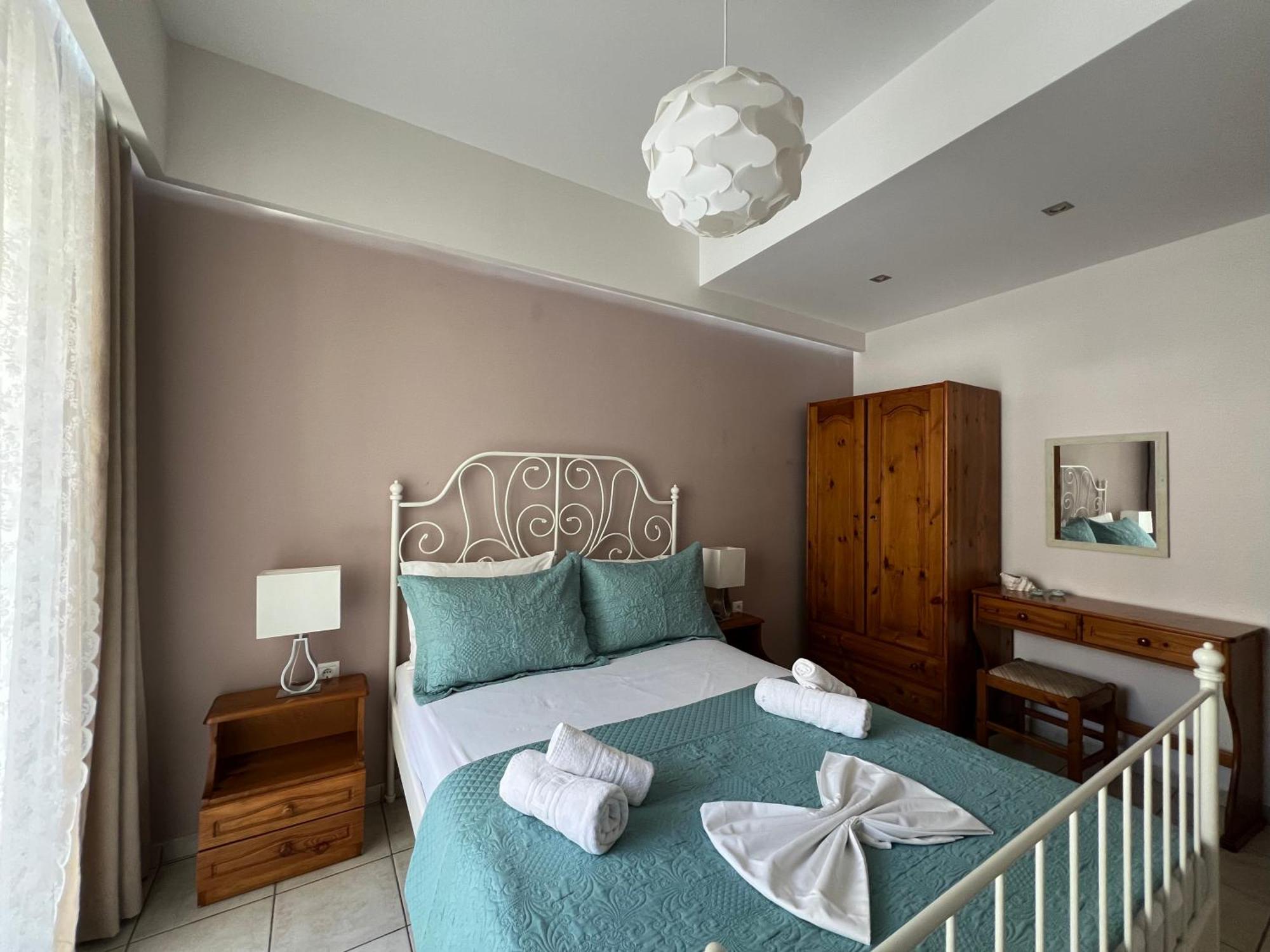 Artemis Rooms Two Steps By The Sea Platanés Exteriér fotografie
