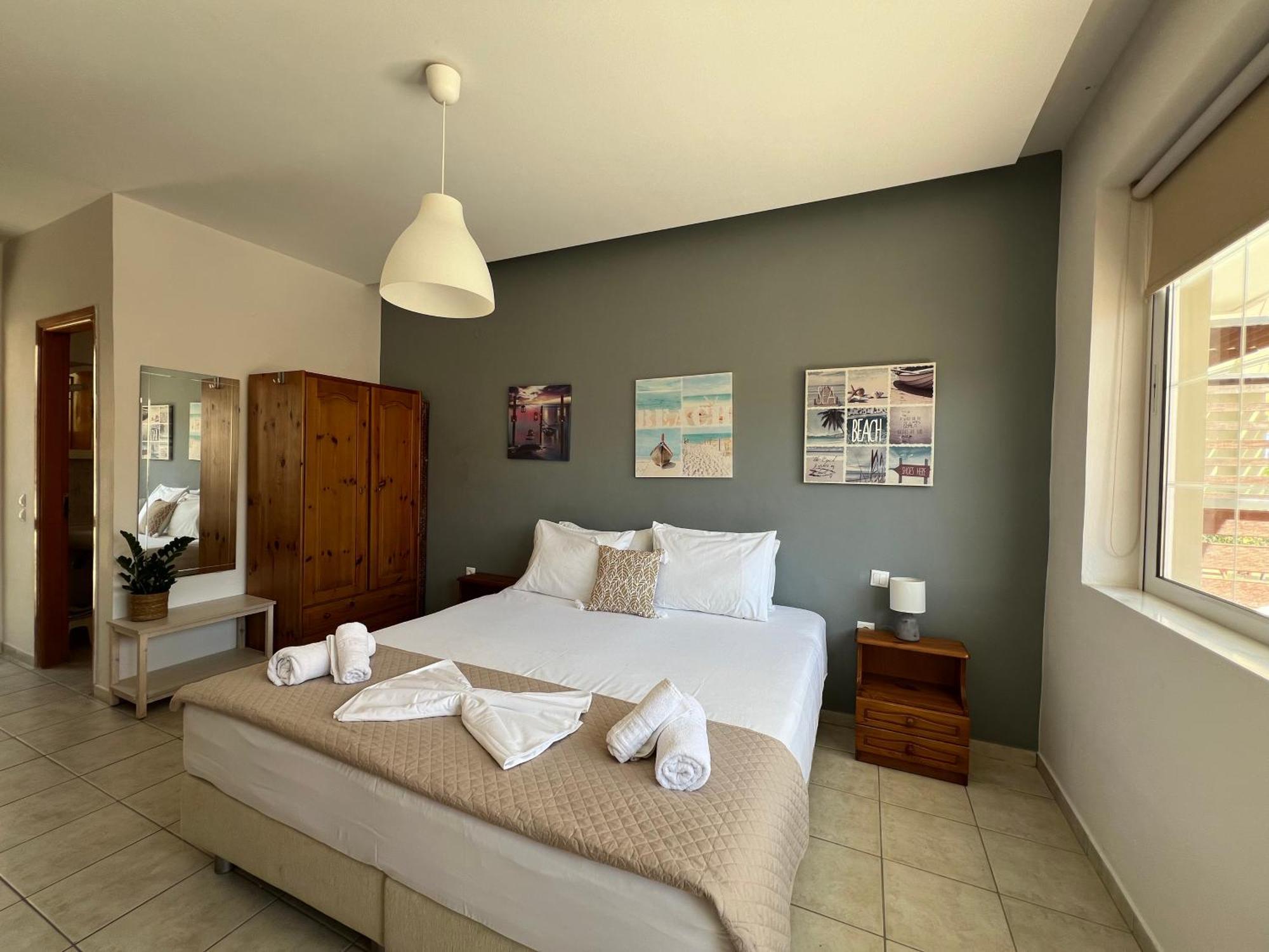 Artemis Rooms Two Steps By The Sea Platanés Exteriér fotografie
